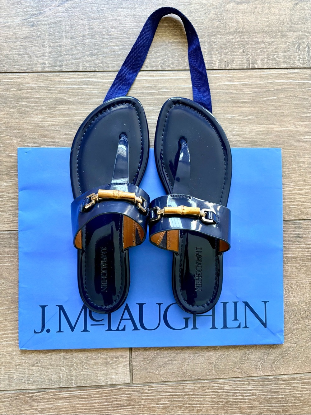 J. McLaughlin Navy Patent Thong Sandals with Gold/bamboo Bit